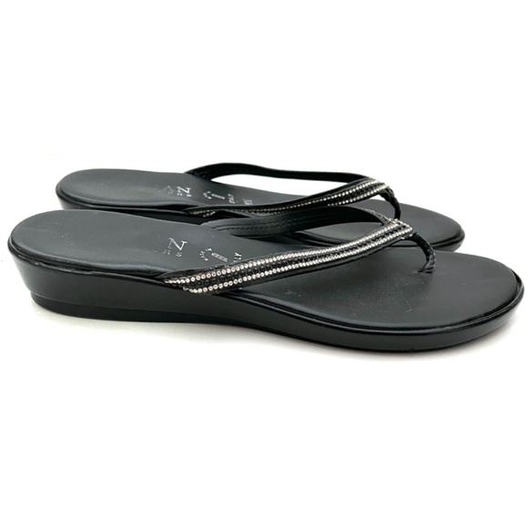 Italian Shoemakers Minley Embellished Flip-Flop Sandals - Picture 3 of 8